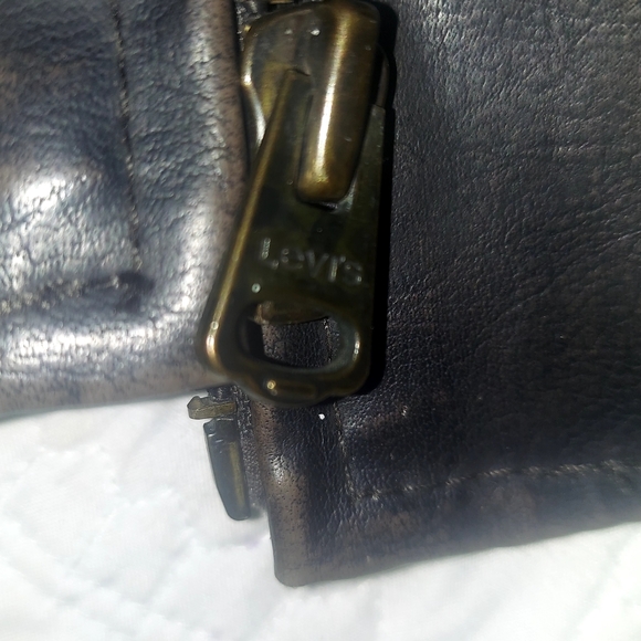 Vintage Levi’s Feaux Leather Zip Up Biker/Motorcycle Style Jacket - Picture 10 of 12